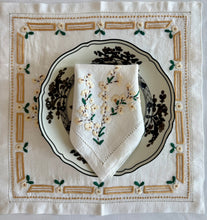 Load image into Gallery viewer, Beige Blossom Napkin and Placemat SET