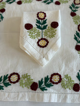 Load image into Gallery viewer, Red &amp; Green Glory Napkin &amp; Placemat SET (1 of each)
